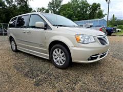 2014 Chrysler Town & Country 