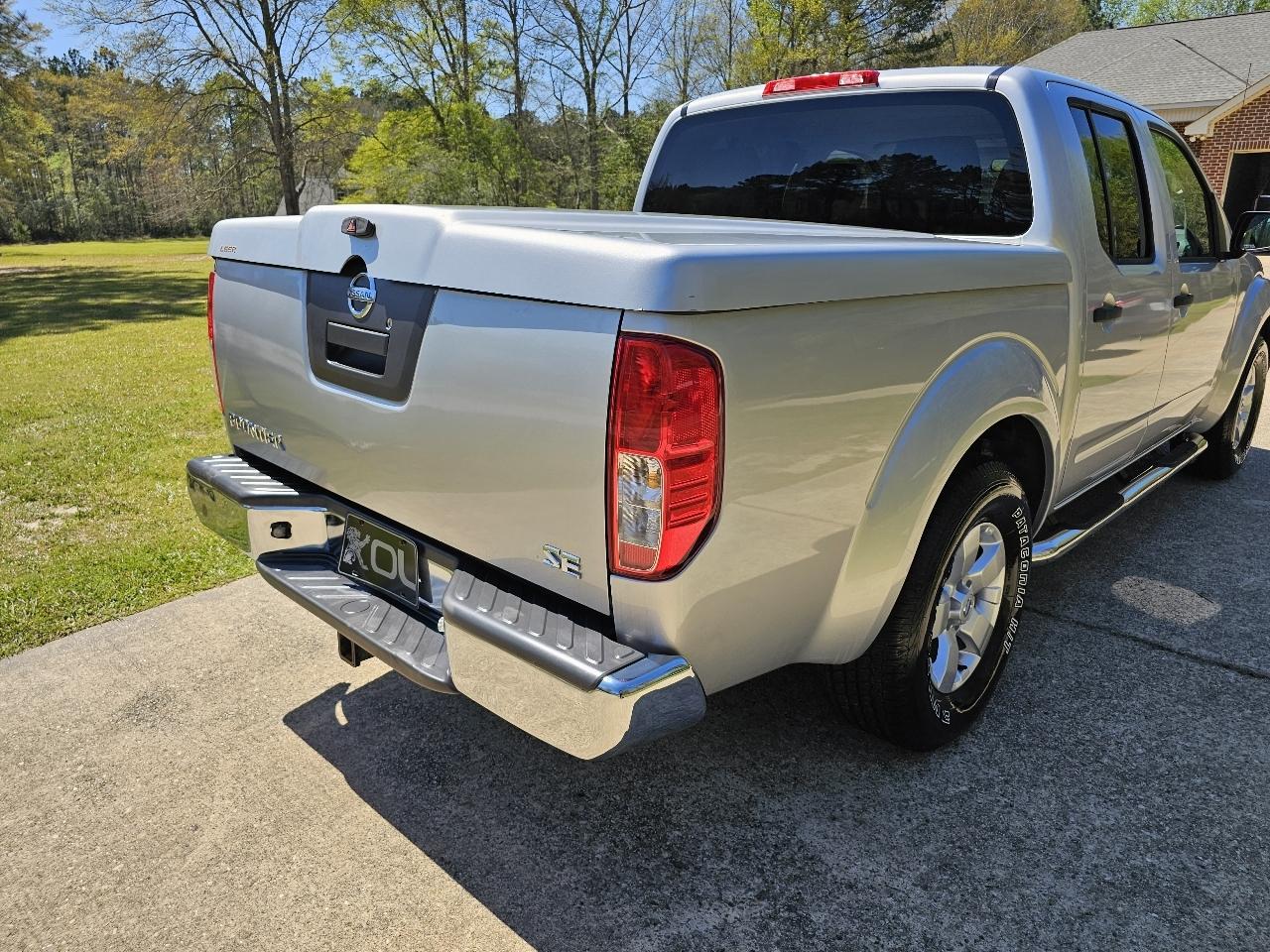 Nissan Frontier 2WD 00 SE King Cab V6 Auto DR 2009
