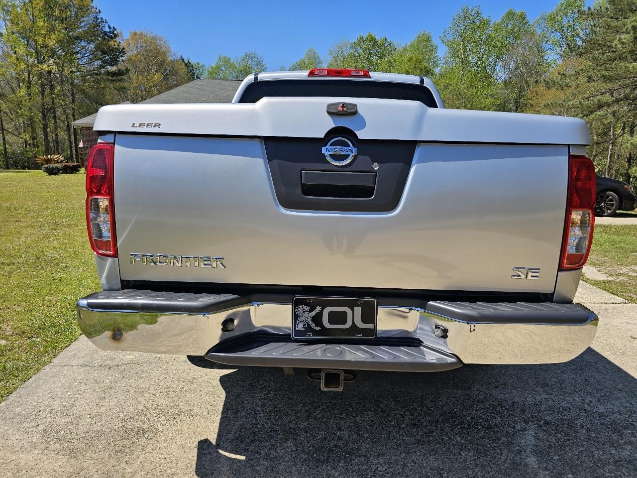 Nissan Frontier 2WD 00 SE King Cab V6 Auto DR 2009