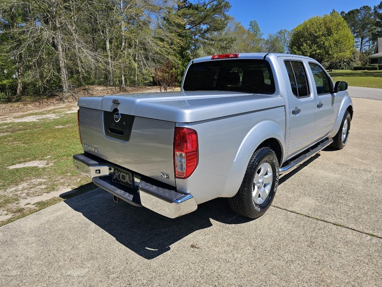 Nissan Frontier 2WD 00 SE King Cab V6 Auto DR 2009