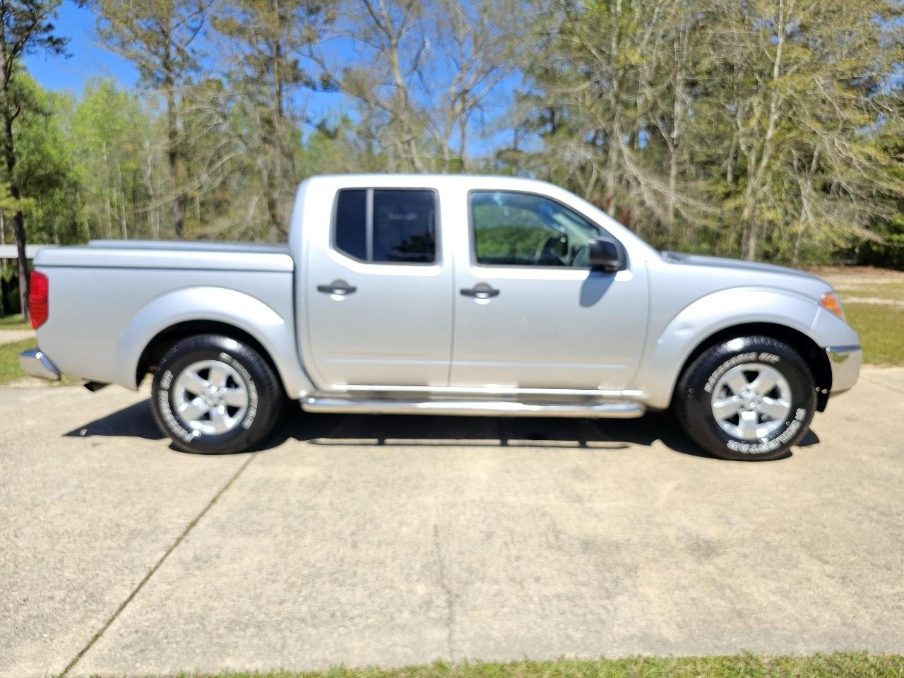 Nissan Frontier 2WD 00 SE King Cab V6 Auto DR 2009