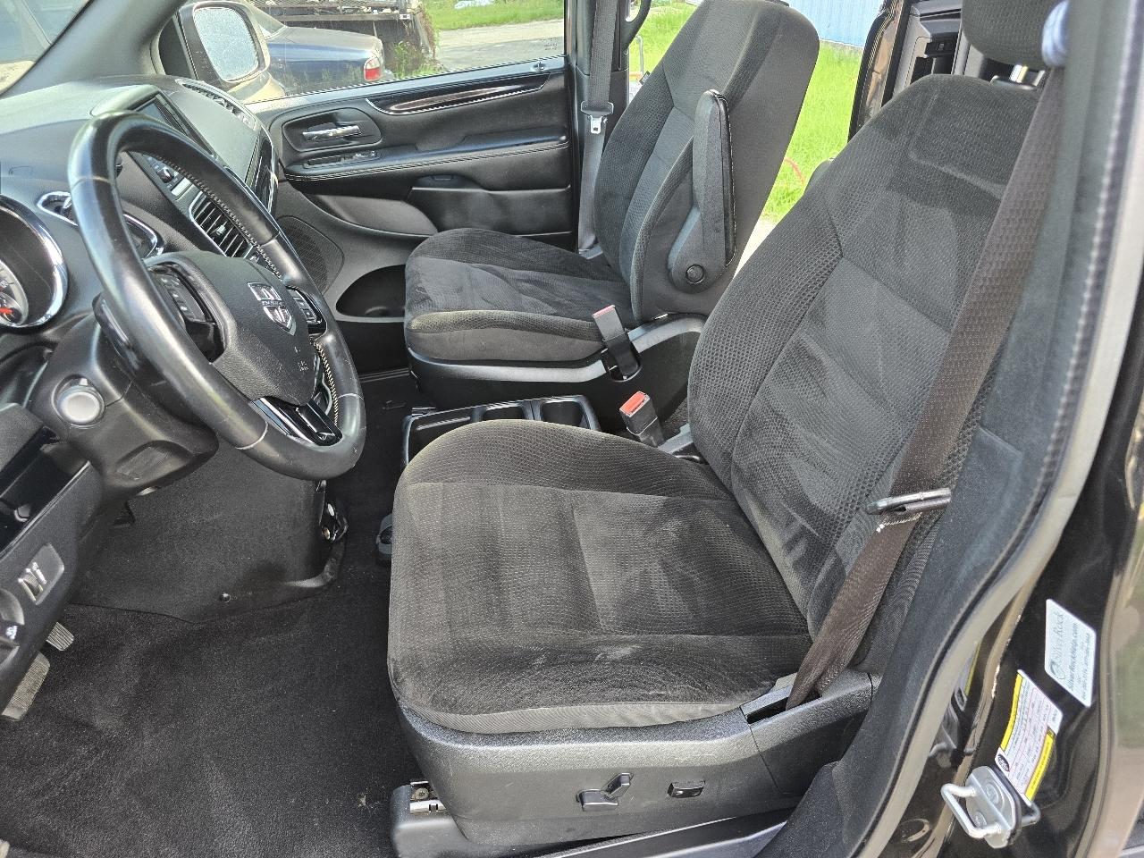 Dodge Grand Caravan SE 2019