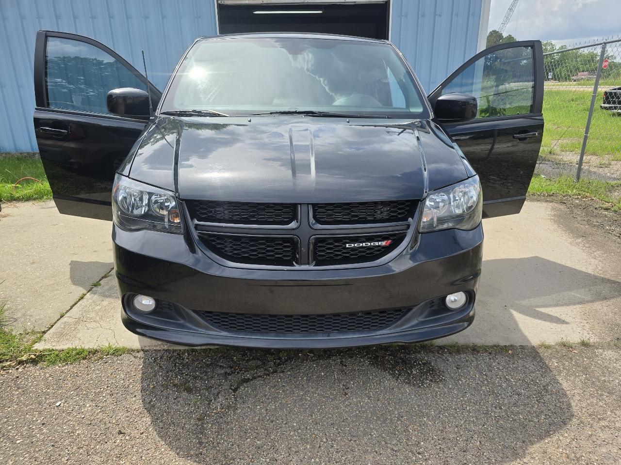 Dodge Grand Caravan SE 2019
