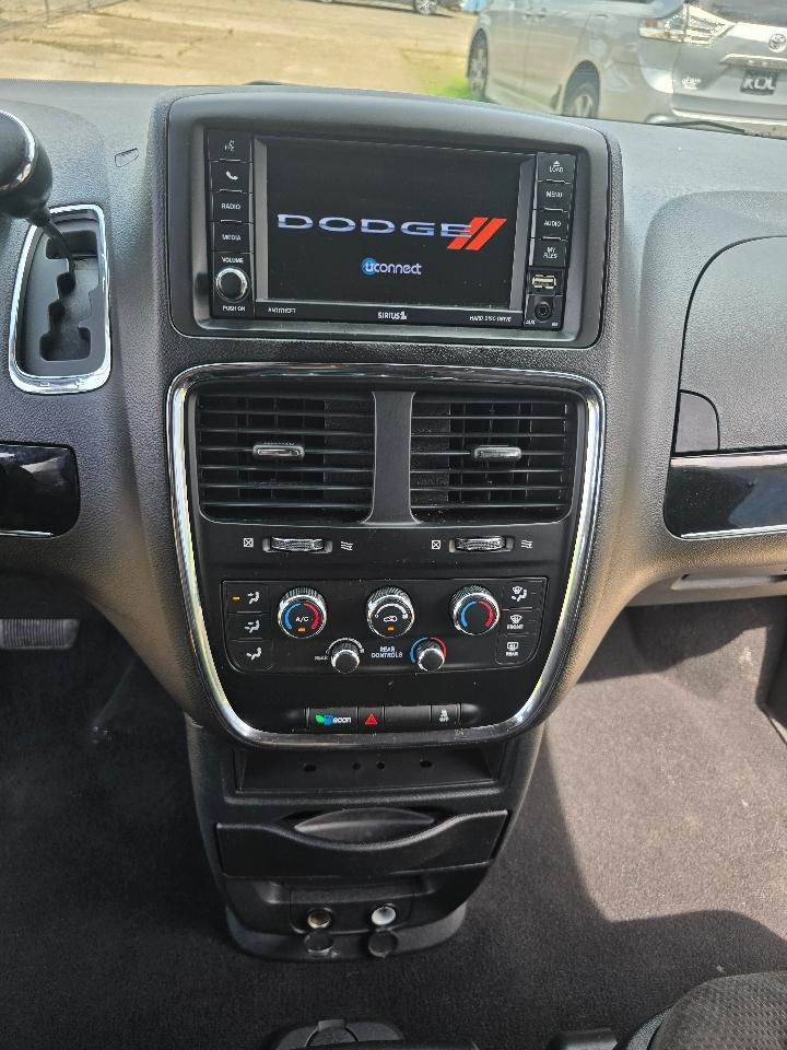 Dodge Grand Caravan SE 2019