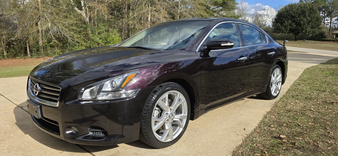 Nissan Maxima SV 2012