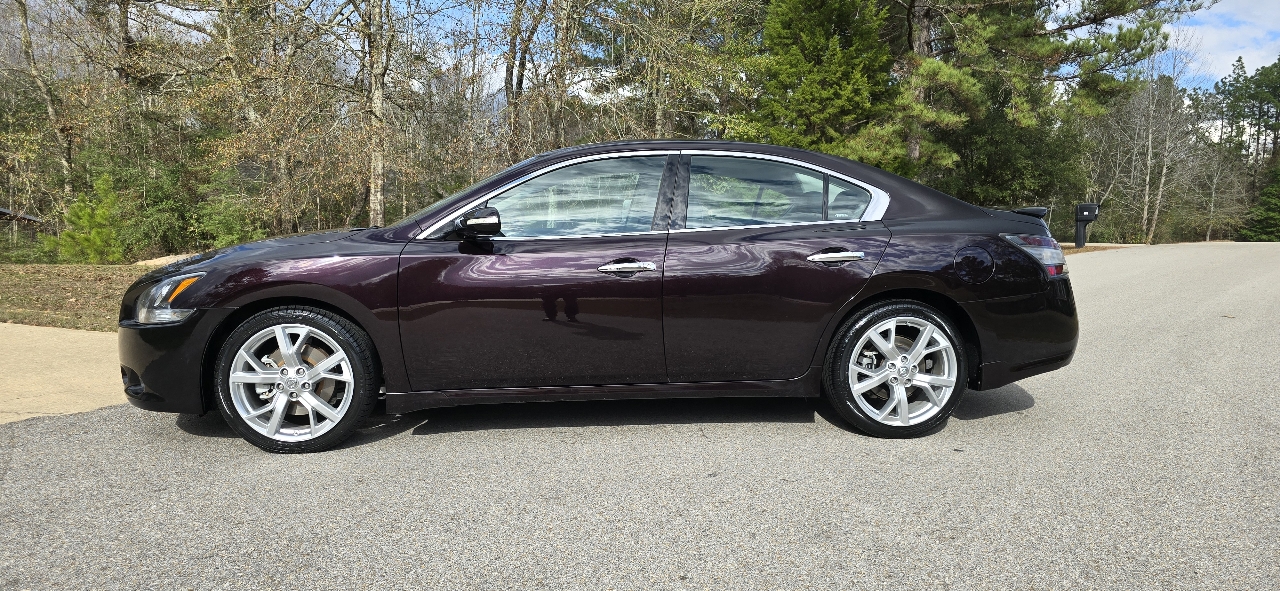Nissan Maxima SV 2012