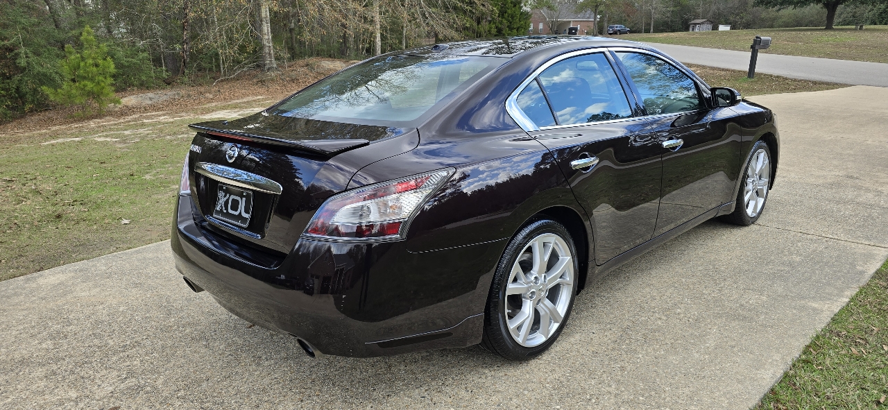 Nissan Maxima SV 2012