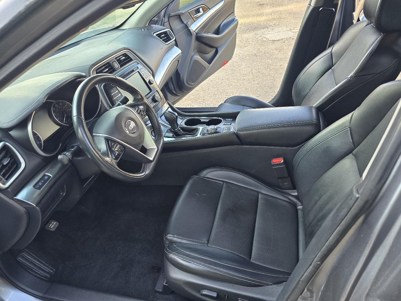 Nissan Maxima 3.5 SV 2022