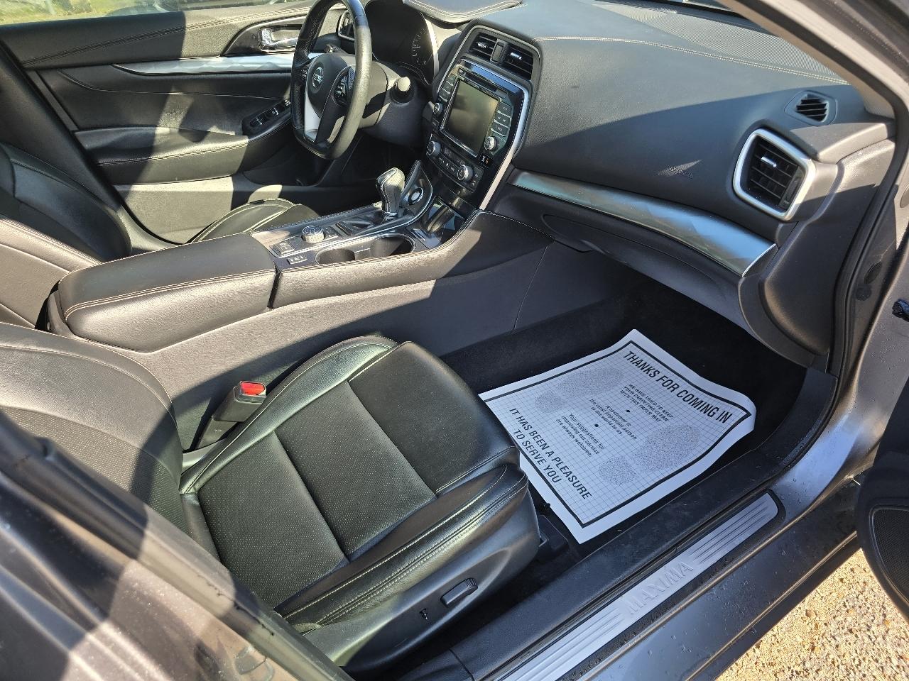 Nissan Maxima 3.5 SV 2022
