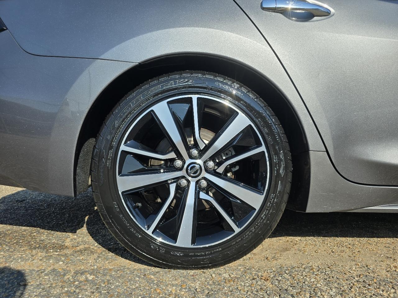 Nissan Maxima 3.5 SV 2022