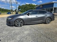 2022 Nissan Maxima 