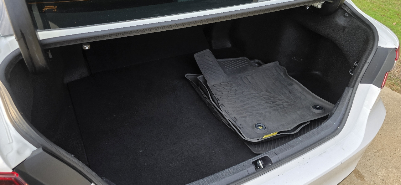 Toyota Camry LE 2022