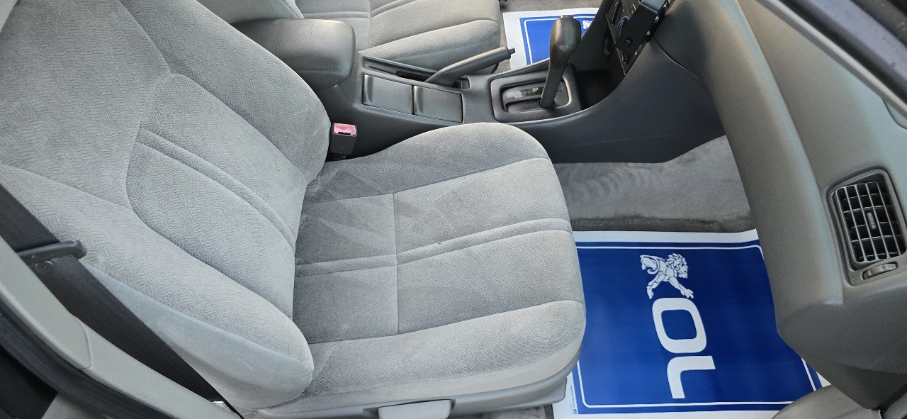 Toyota Camry XLE 2001