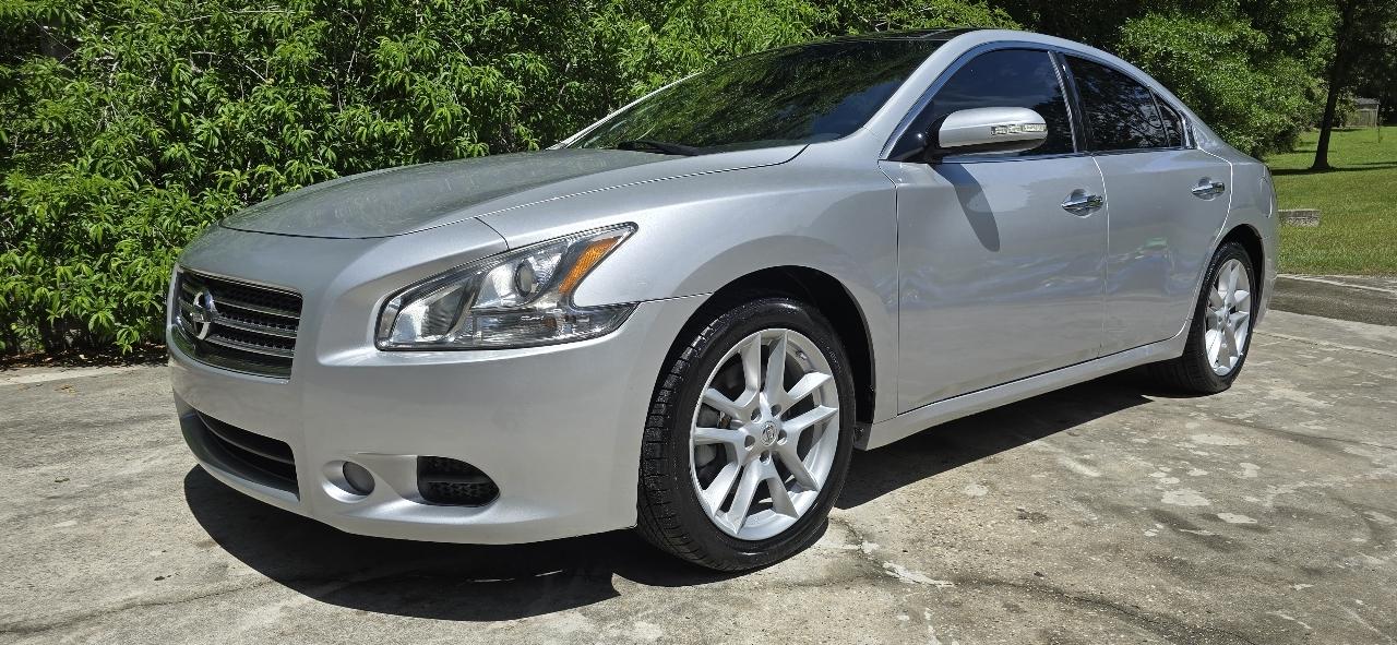 Nissan Maxima SV 2011
