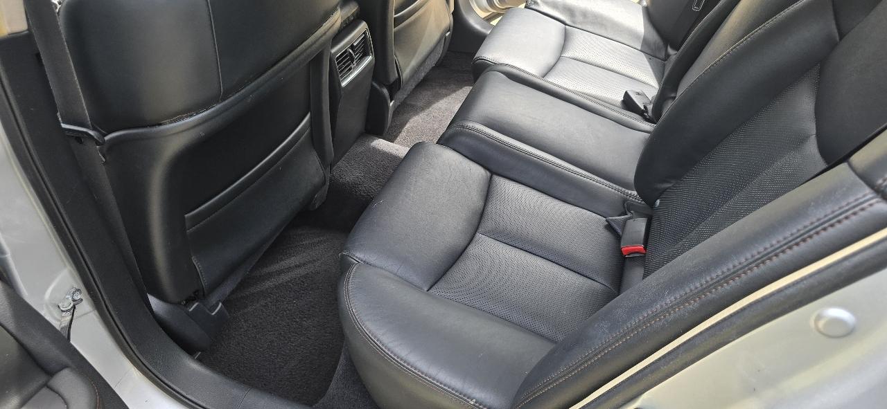 Nissan Maxima SV 2011