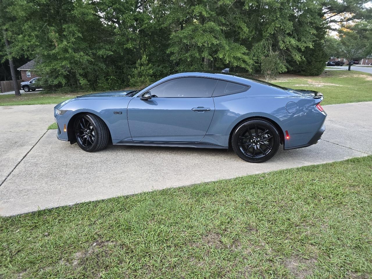 Ford Mustang GT Premium Coupe 2025