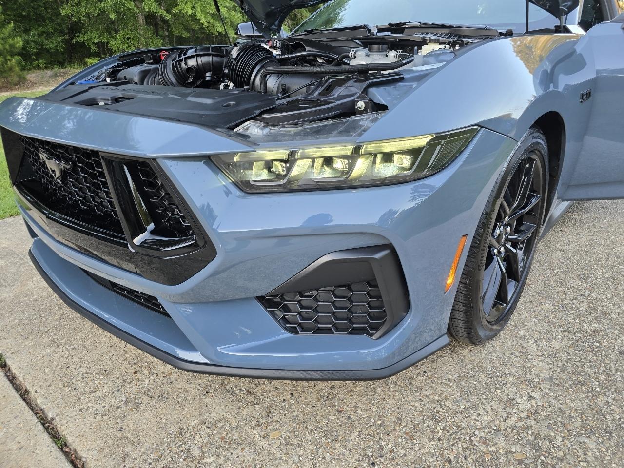 Ford Mustang GT Premium Coupe 2025