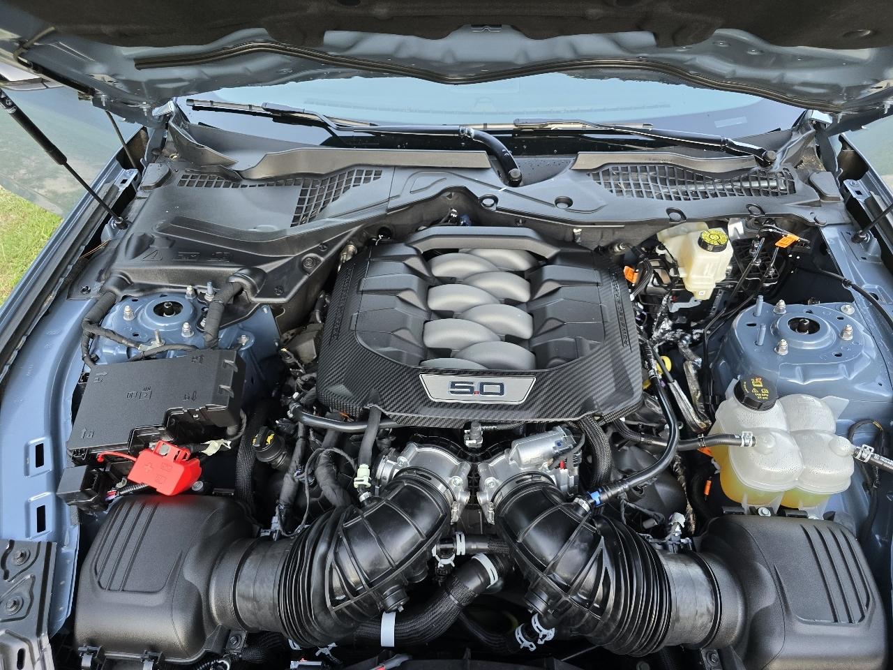 Ford Mustang GT Premium Coupe 2025