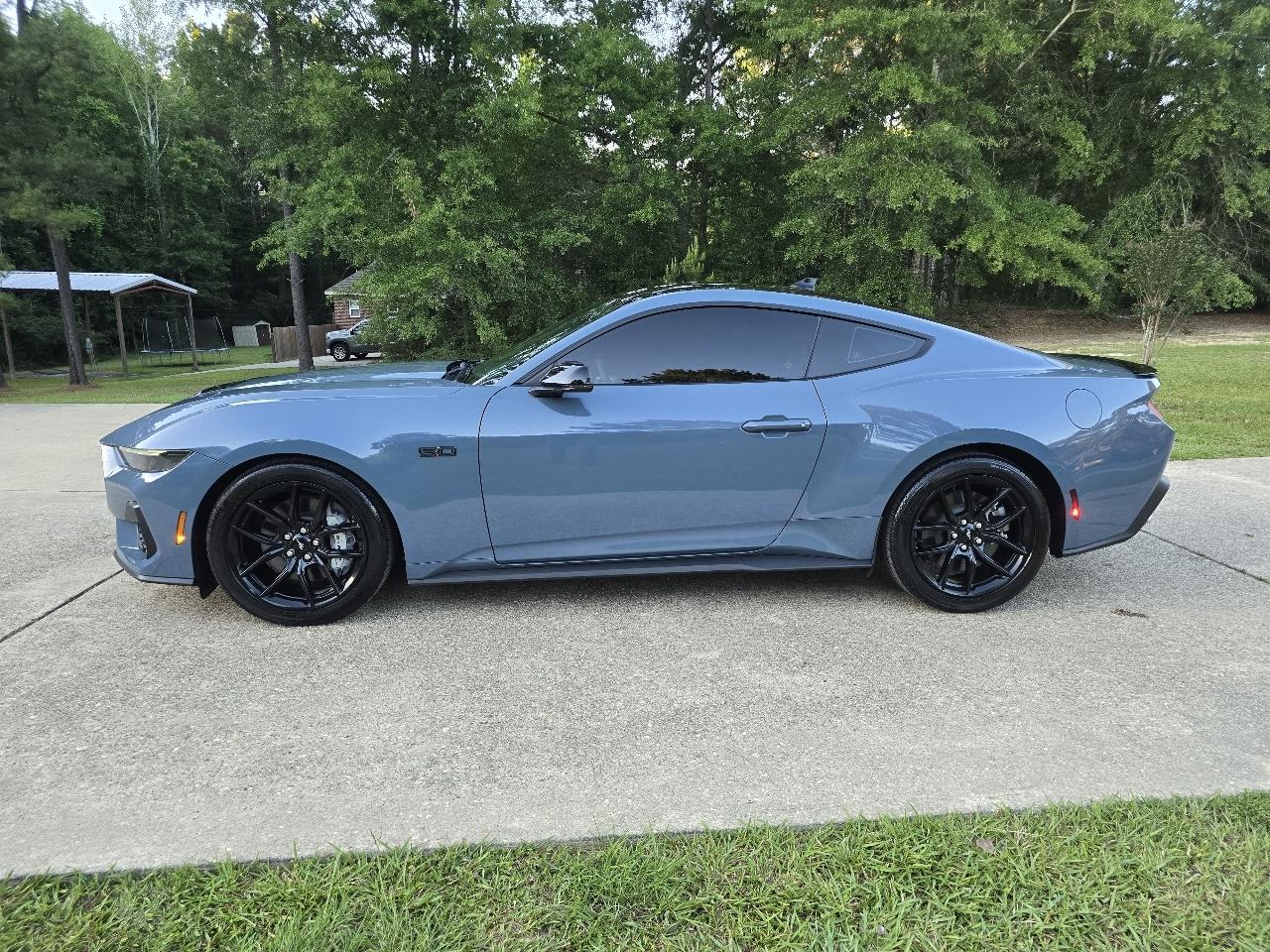 Ford Mustang GT Premium Coupe 2025
