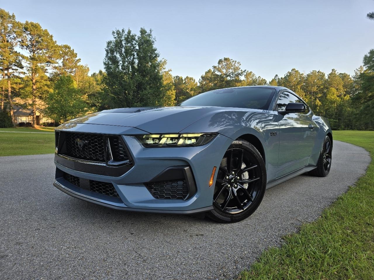 Ford Mustang GT Premium Coupe 2025
