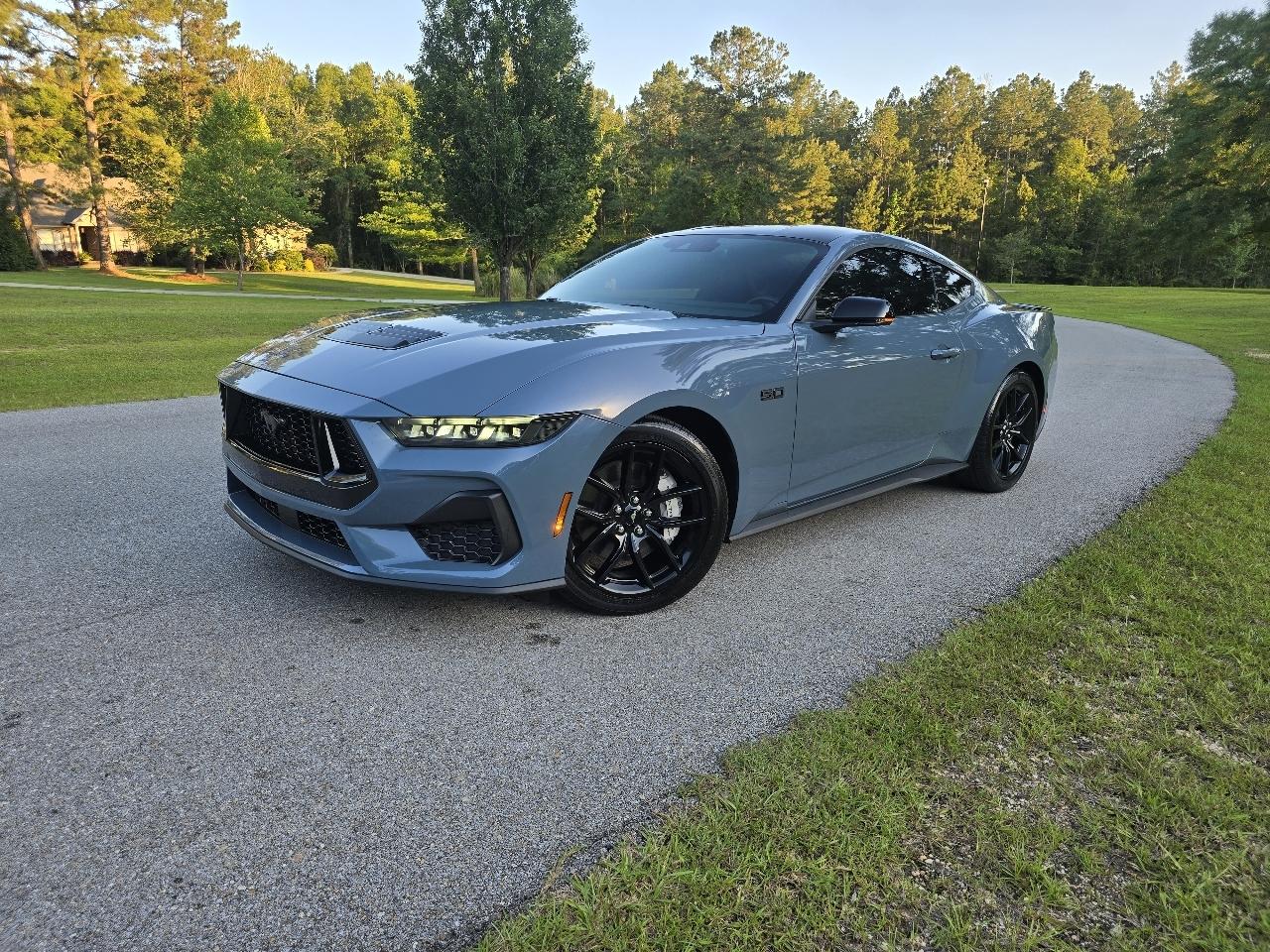 Ford Mustang GT Premium Coupe 2025