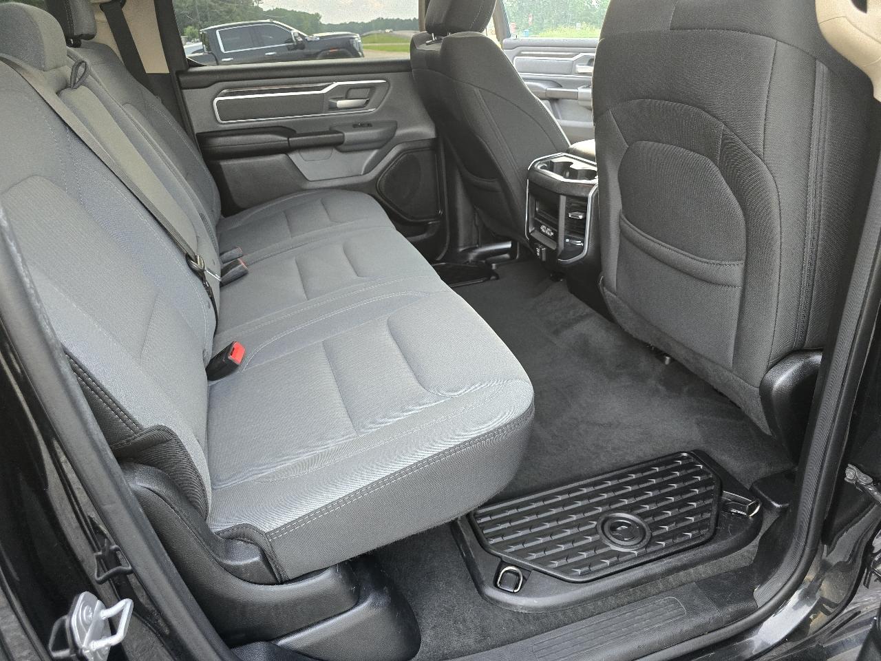 RAM 1500 Big Horn Crew Cab SWB 4WD 2020