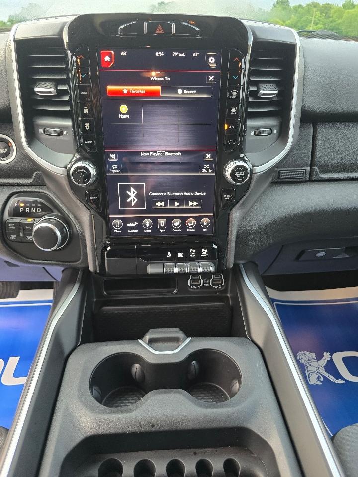 RAM 1500 Big Horn Crew Cab SWB 4WD 2020