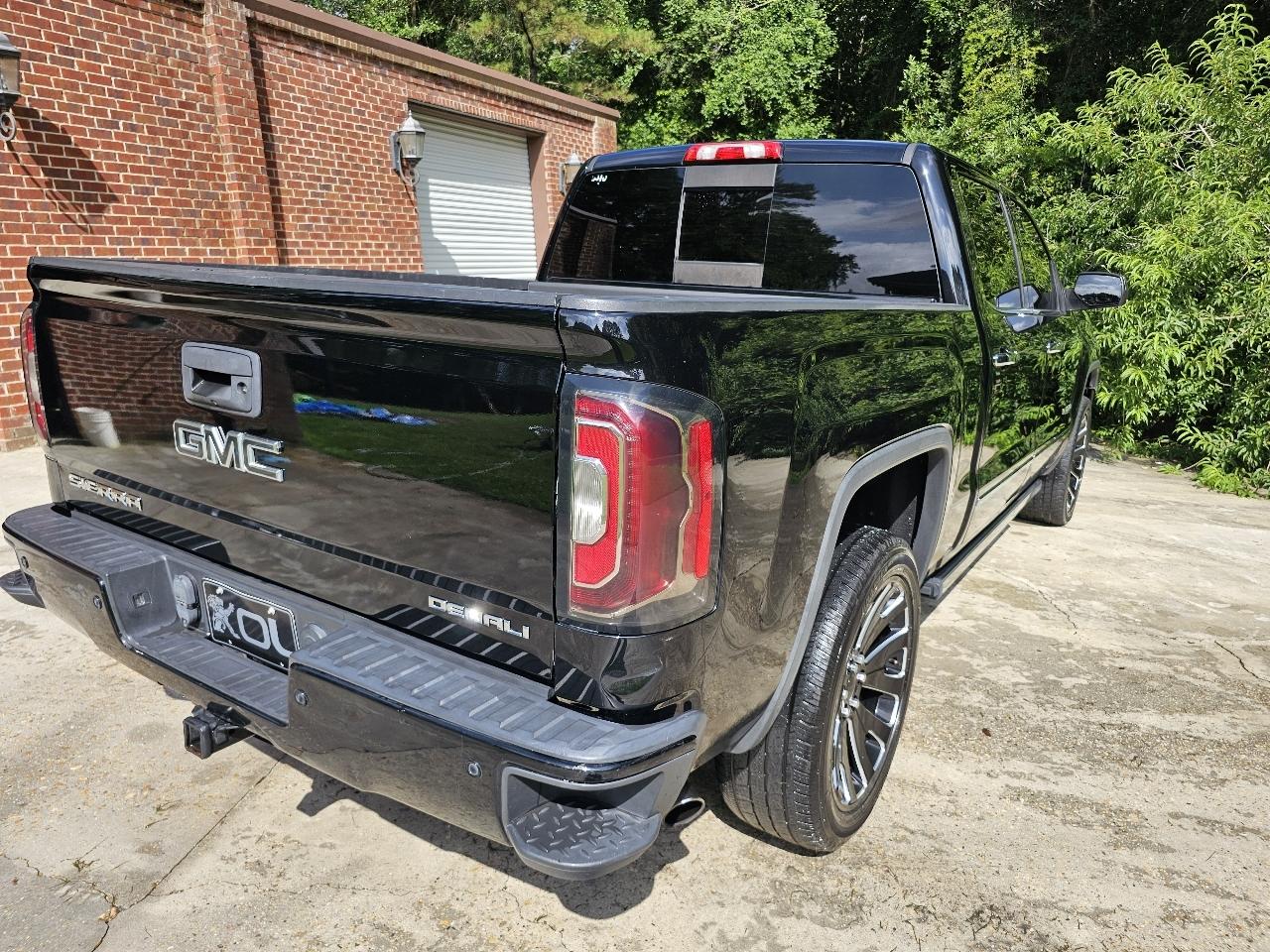 GMC Sierra 1500 2WD Crew Cab 143.5" Denali 2016
