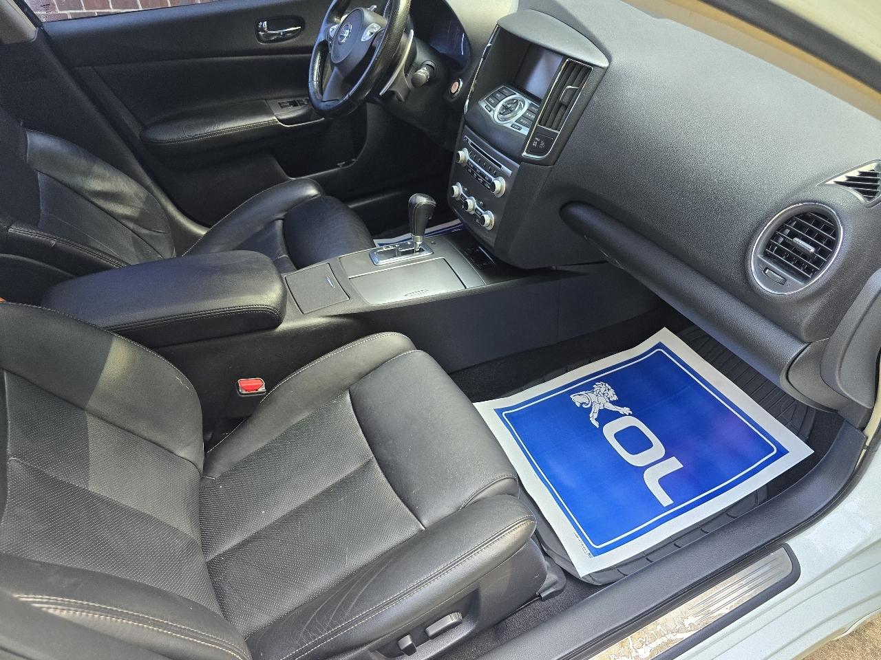 Nissan Maxima 4dr Sdn 3.5 SV w/Sport Pkg 2014