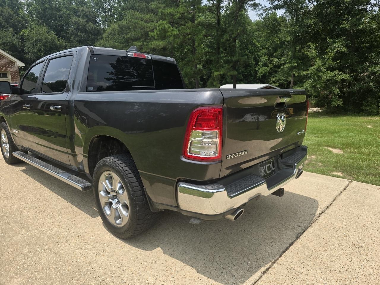 RAM 1500 Big Horn Crew Cab SWB 4WD 2020