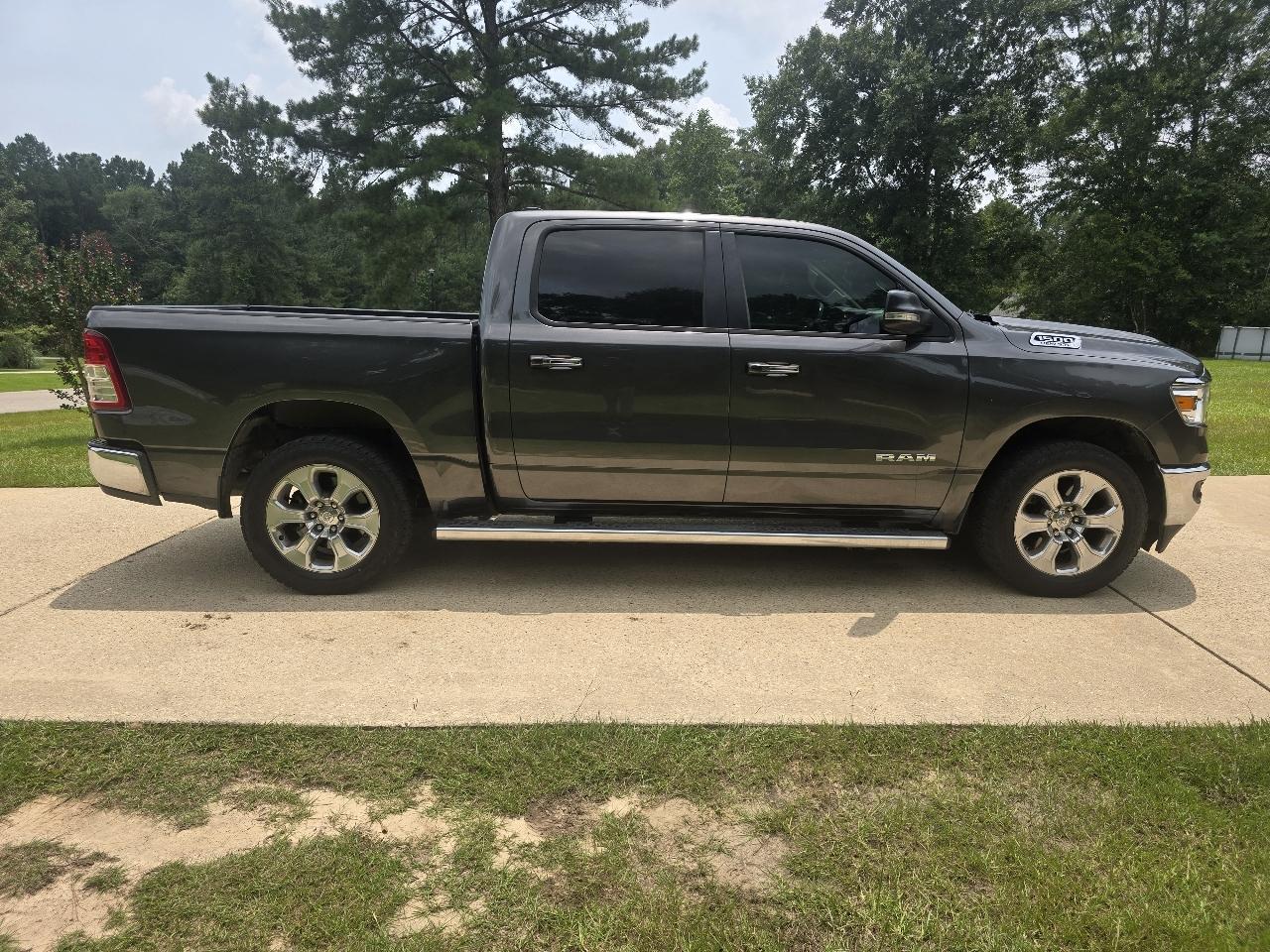 RAM 1500 Big Horn Crew Cab SWB 4WD 2020