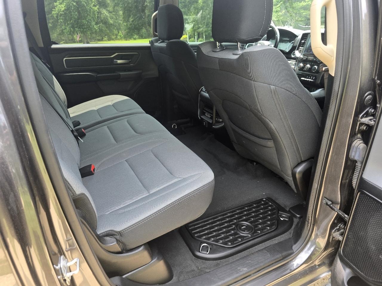 RAM 1500 Big Horn Crew Cab SWB 4WD 2020