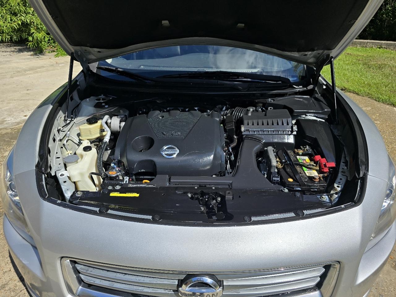 Nissan Maxima SV 2014