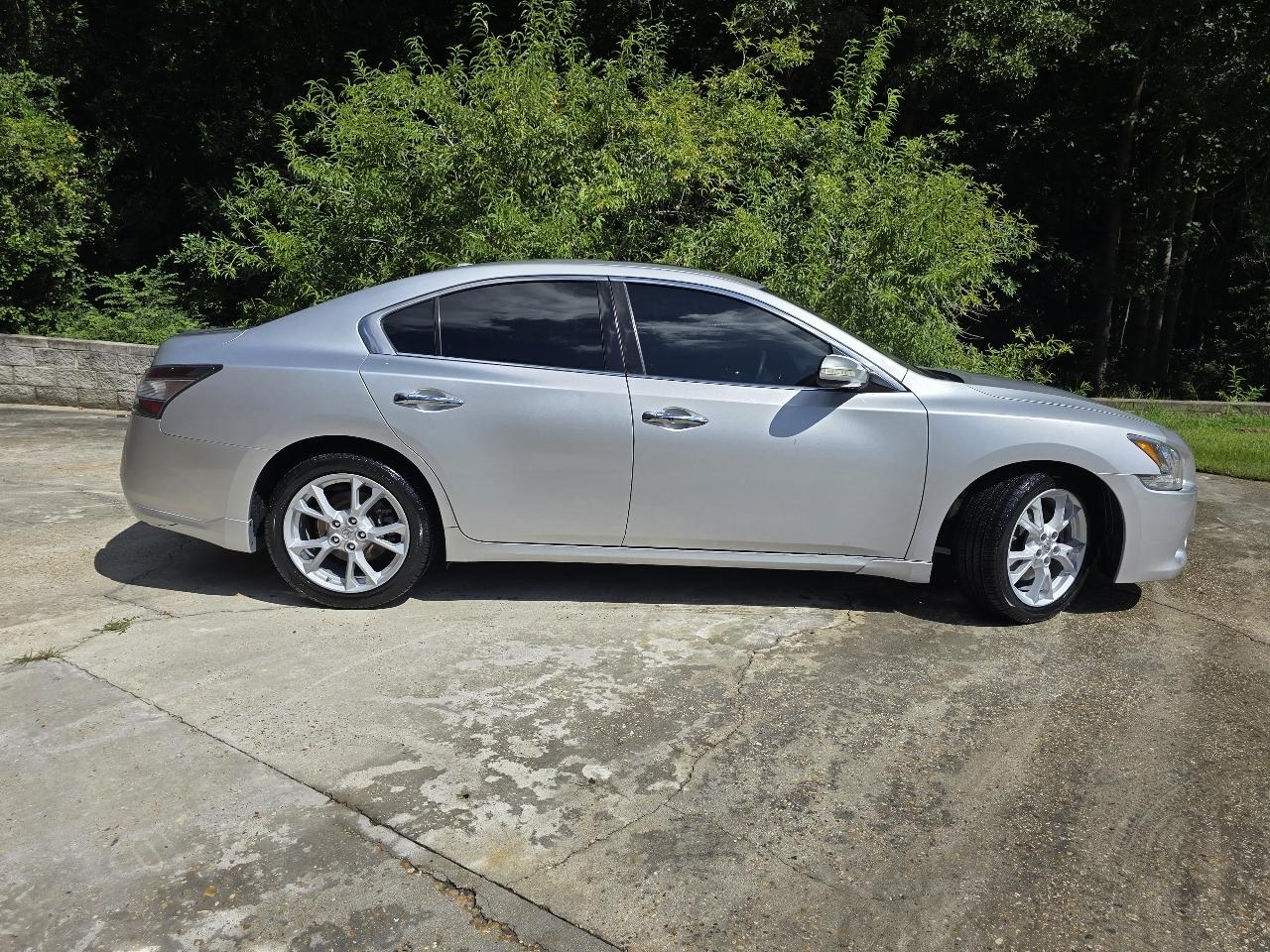 Nissan Maxima SV 2014