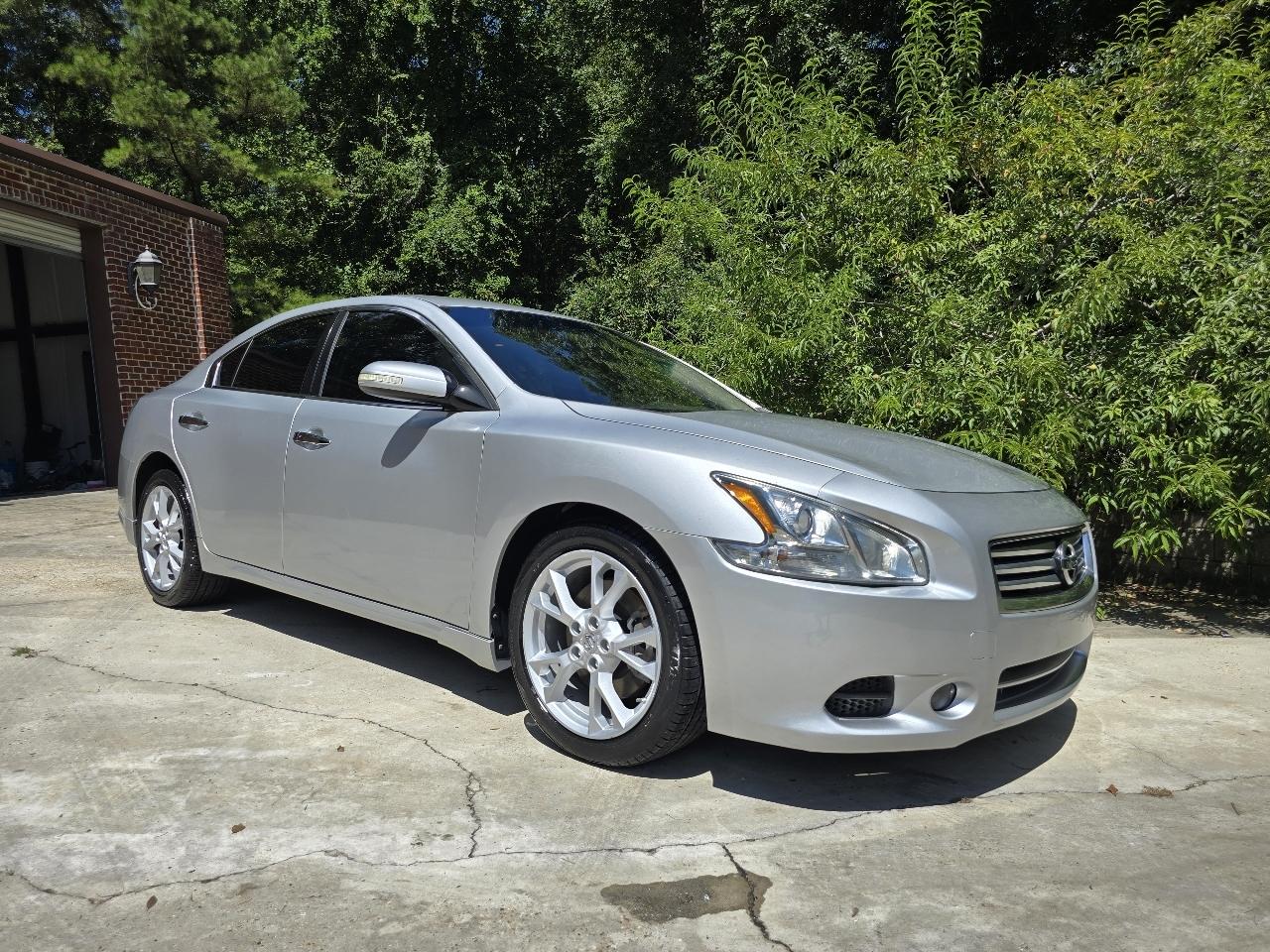 Nissan Maxima SV 2014
