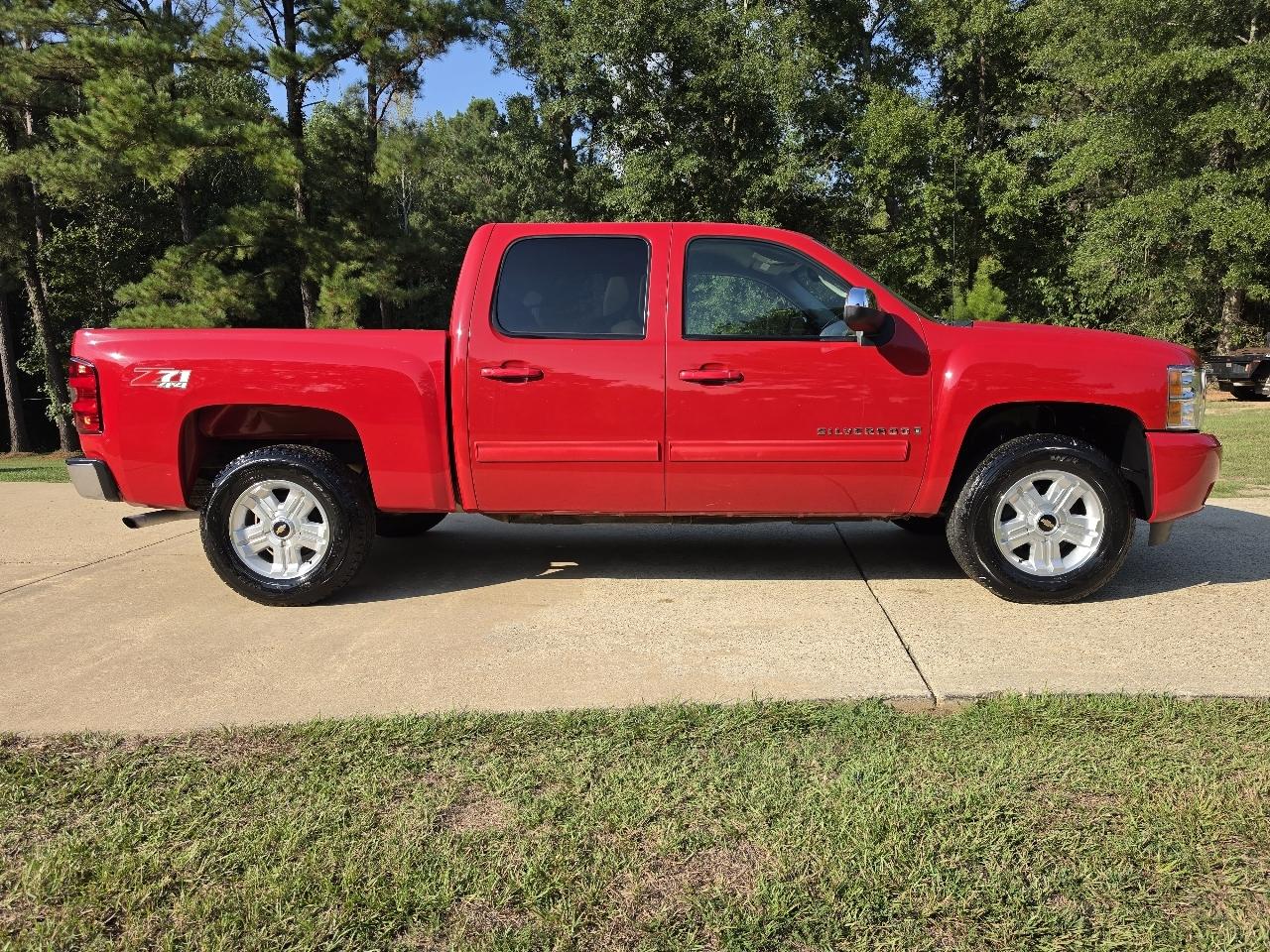 Chevrolet Silverado 1500 2WD Crew Cab 147" LTZ 2009