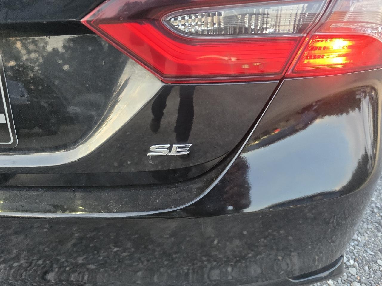 Toyota Camry SE 2021