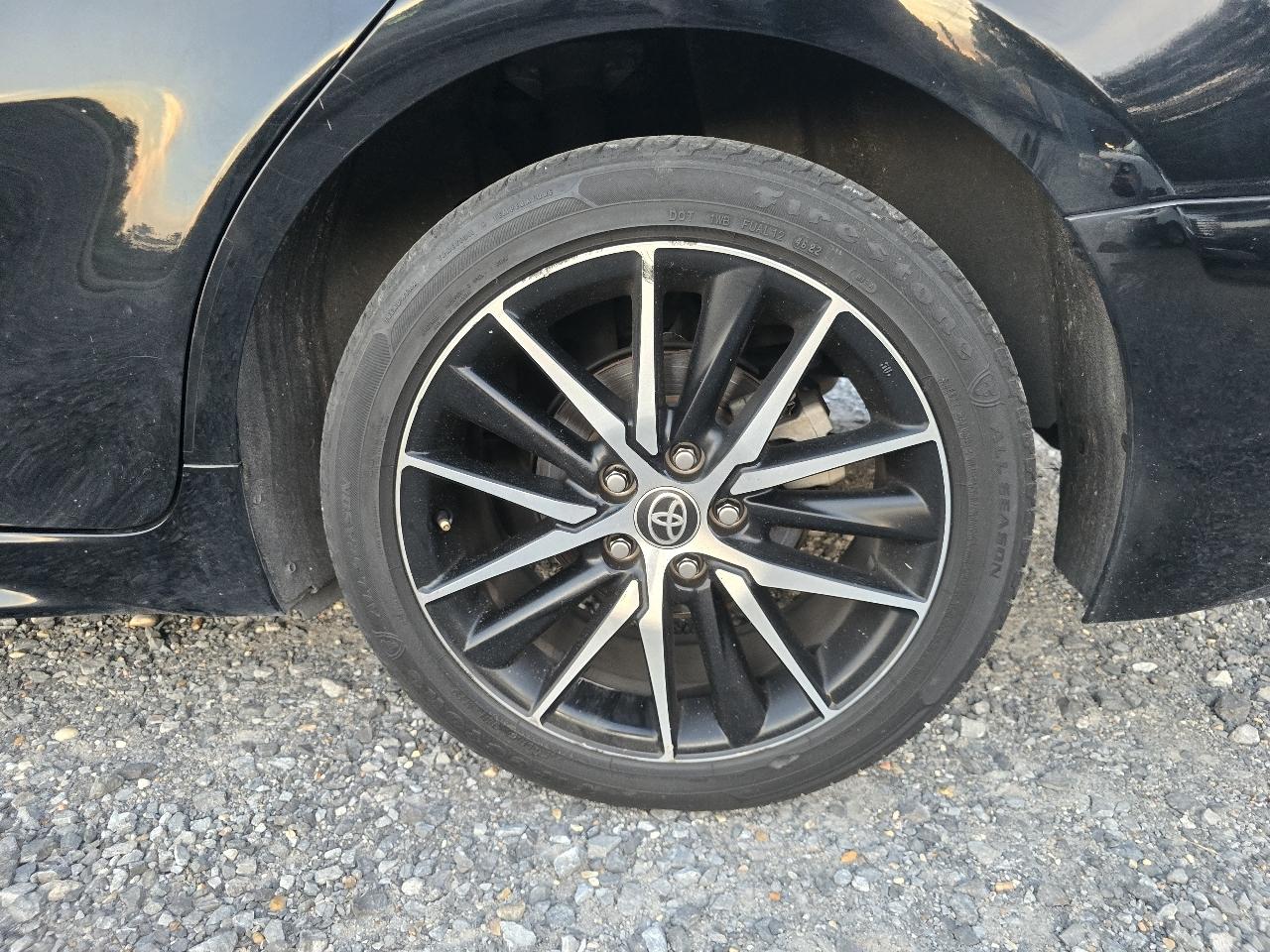 Toyota Camry SE 2021