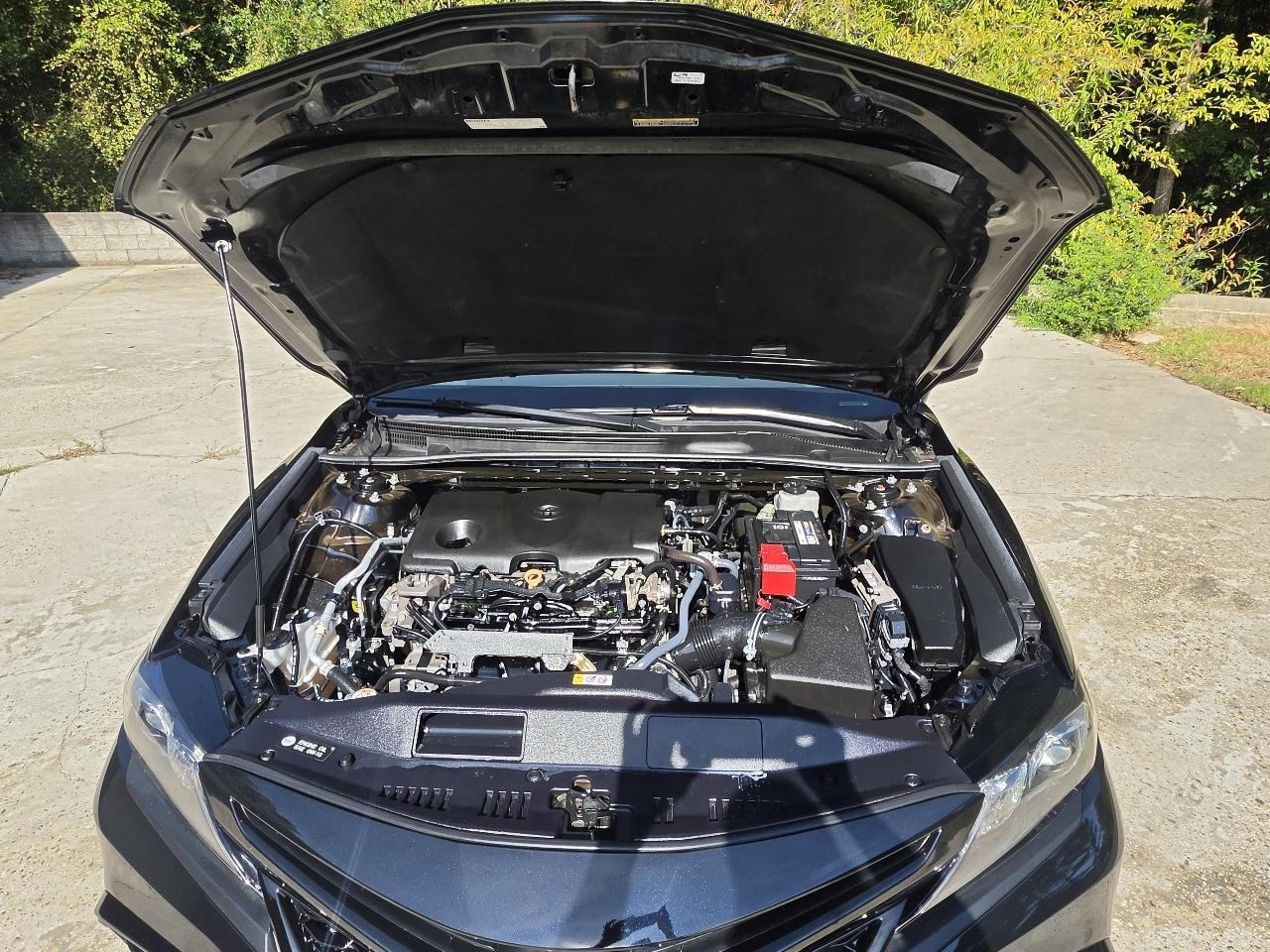Toyota Camry SE 2021
