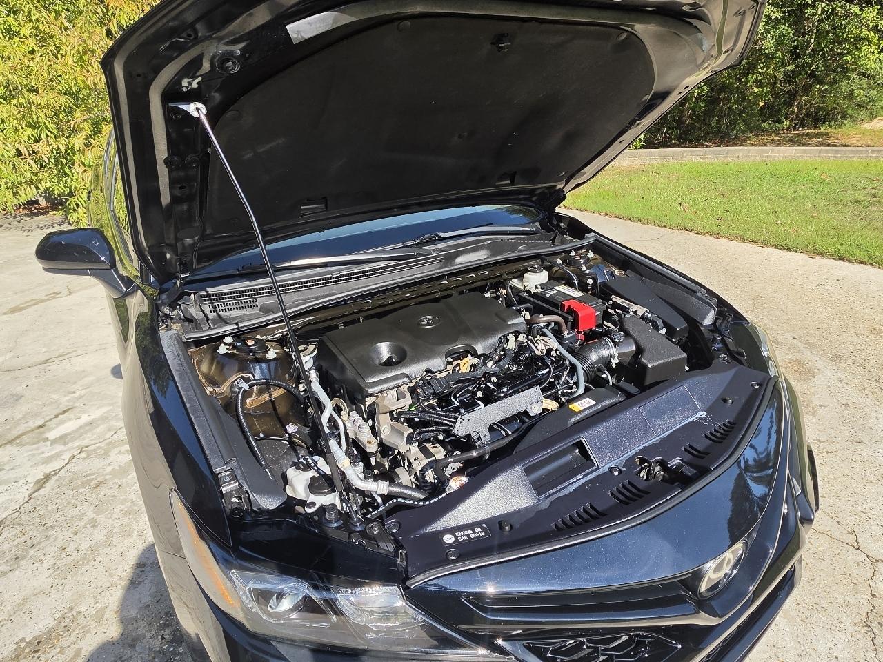 Toyota Camry SE 2021