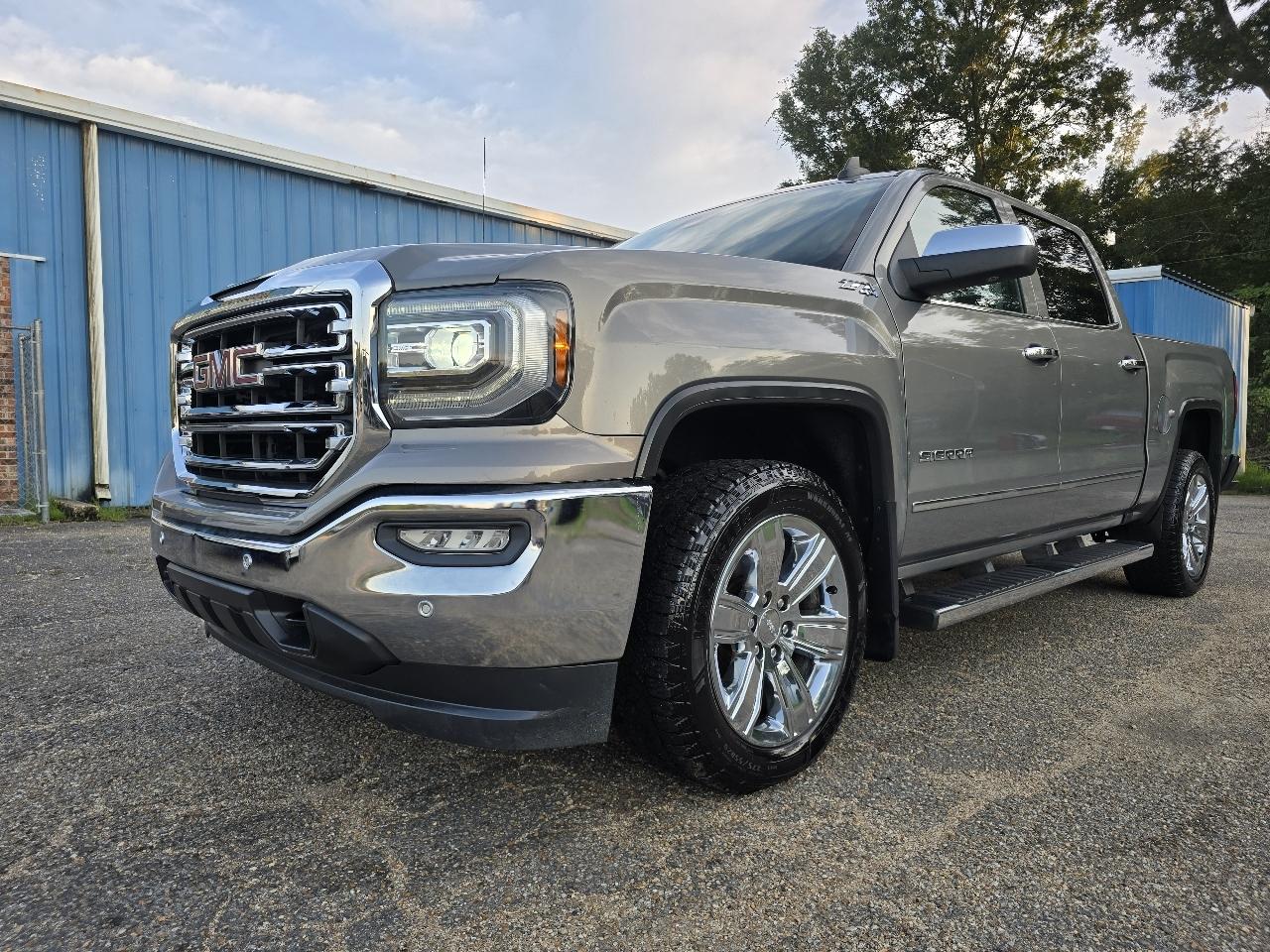 GMC Sierra 1500 2WD Crew Cab 143.5" SLT 2017