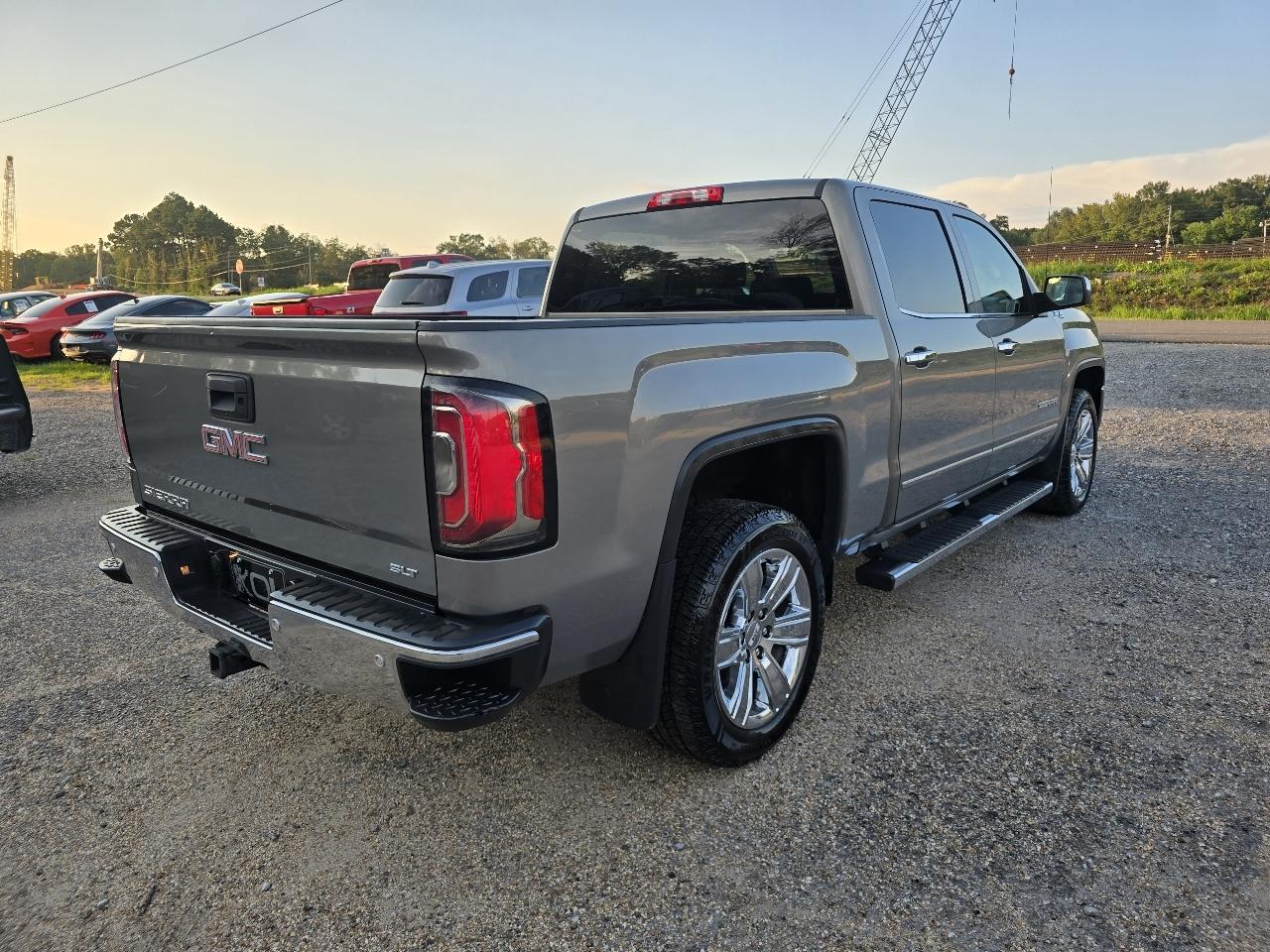 GMC Sierra 1500 2WD Crew Cab 143.5" SLT 2017