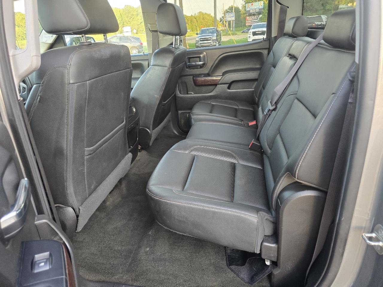 GMC Sierra 1500 2WD Crew Cab 143.5" SLT 2017