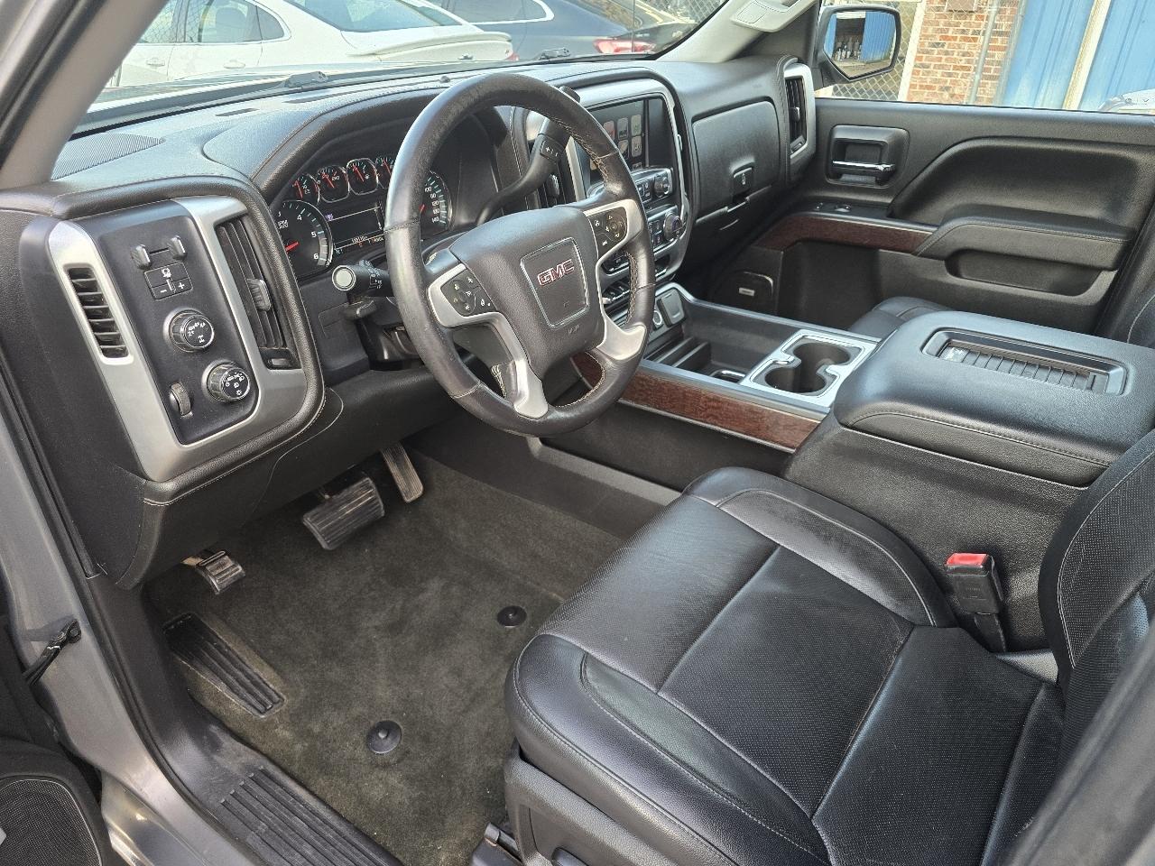GMC Sierra 1500 2WD Crew Cab 143.5" SLT 2017