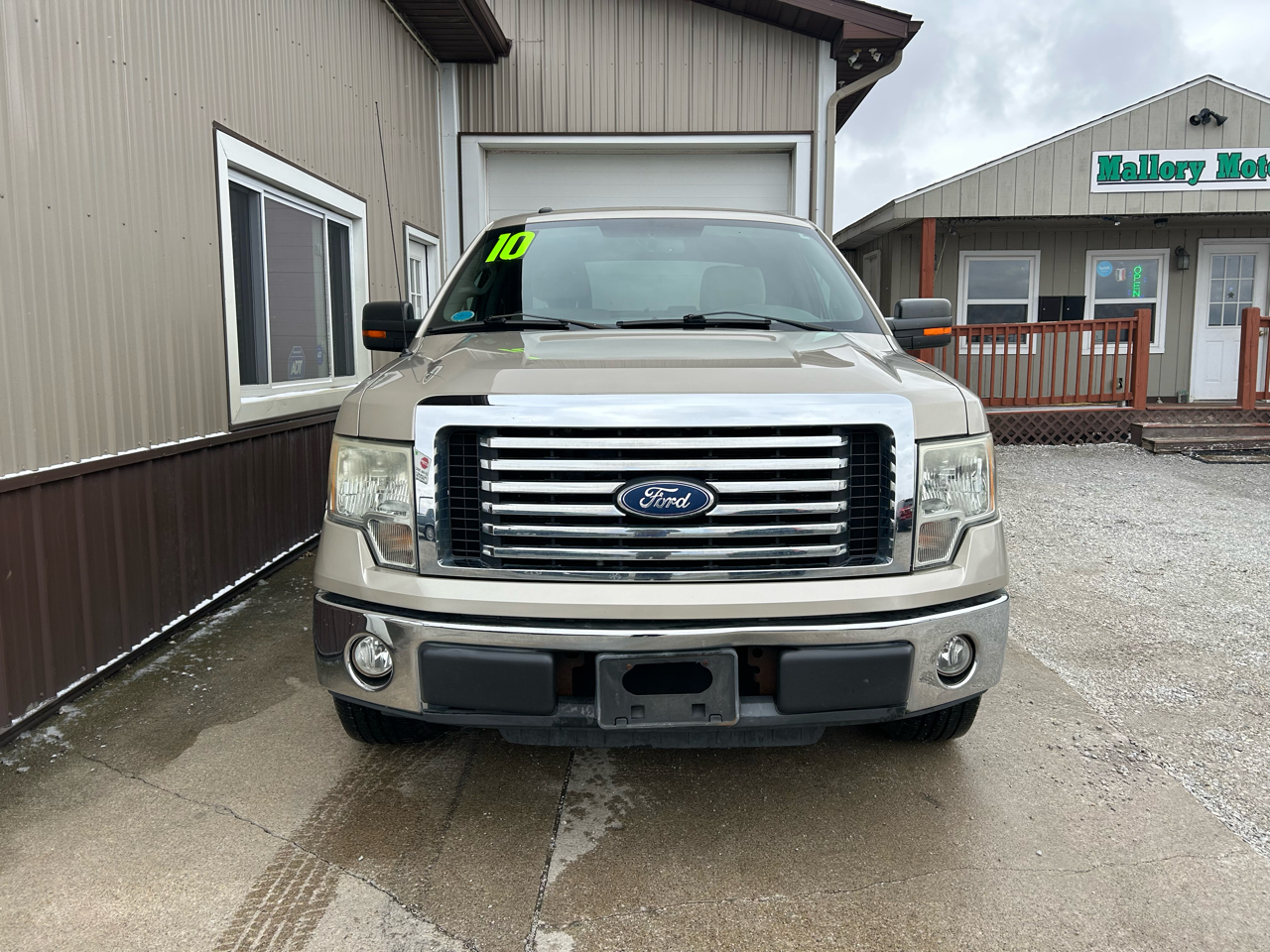 Ford F-150 2WD SuperCrew 150" XLT 2010