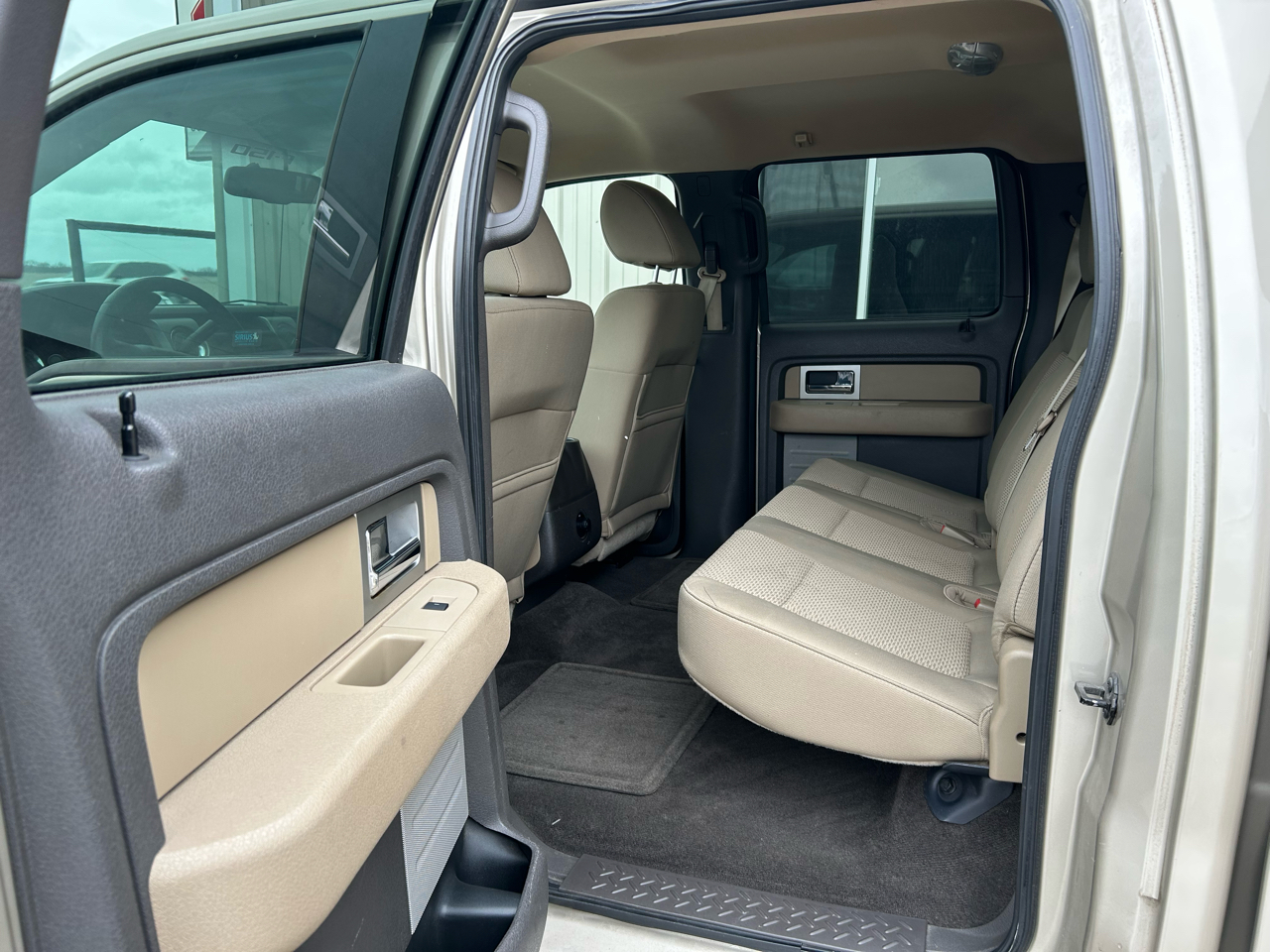 Ford F-150 2WD SuperCrew 150" XLT 2010