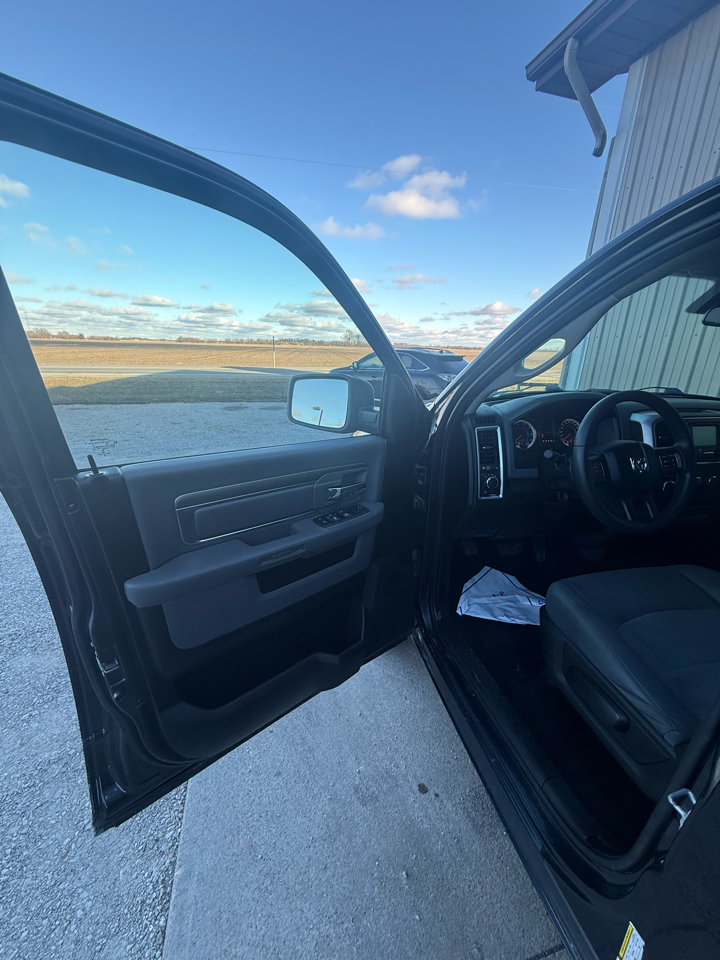RAM 1500 Classic Tradesman Crew Cab LWB 2WD 2019