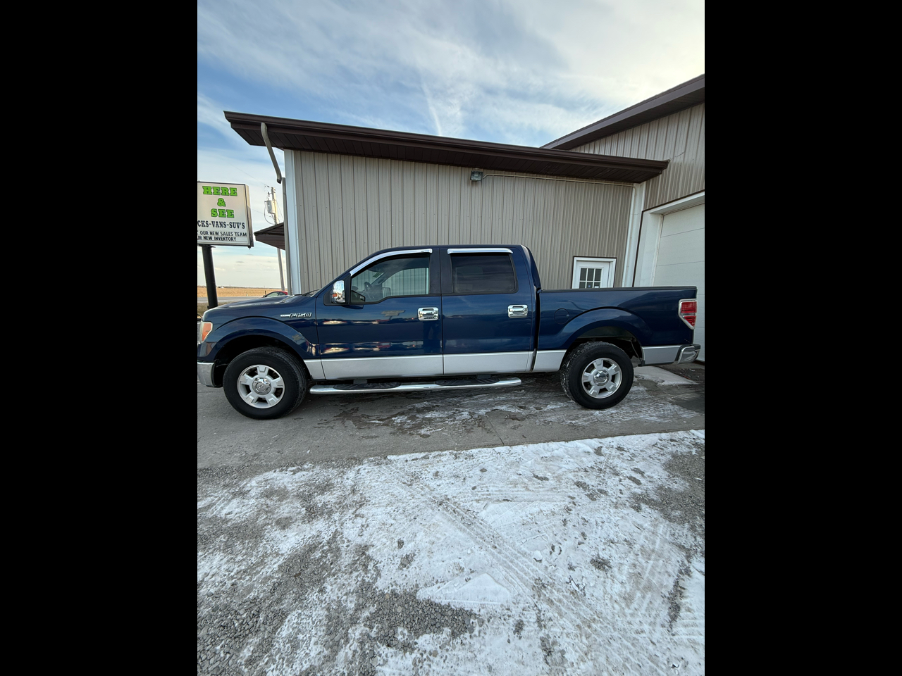Ford F-150 2WD SuperCrew 139" XLT 2011