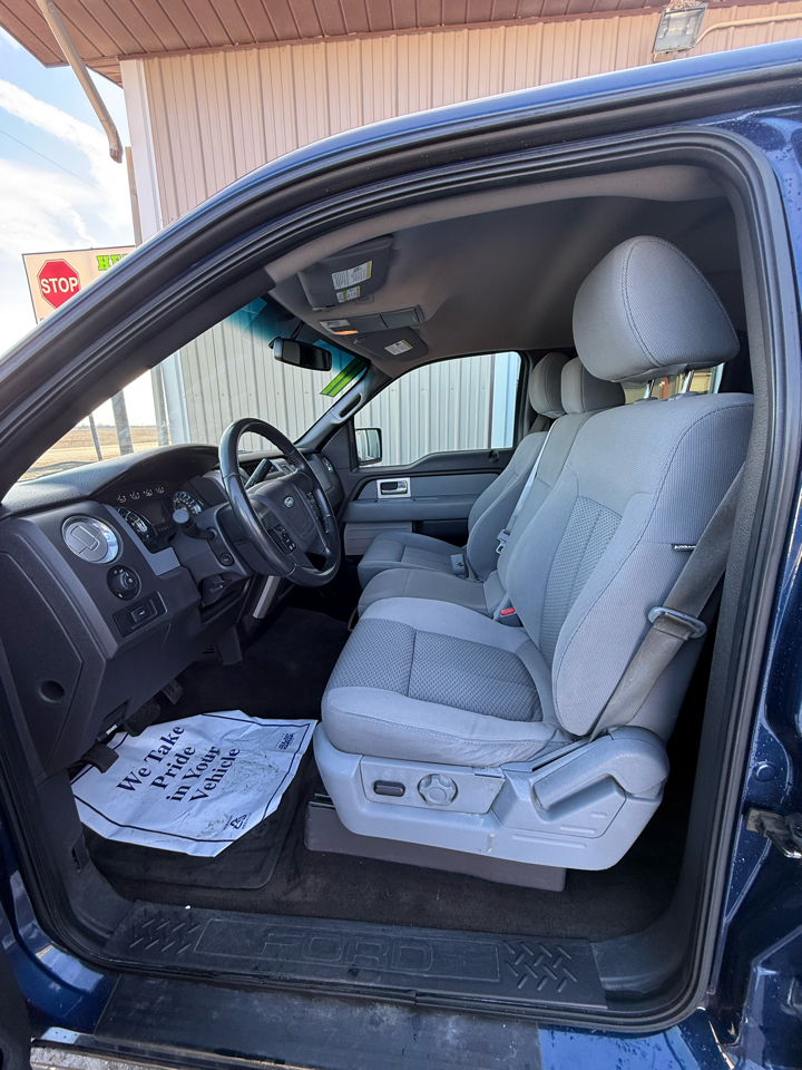 Ford F-150 2WD SuperCrew 139" XLT 2011