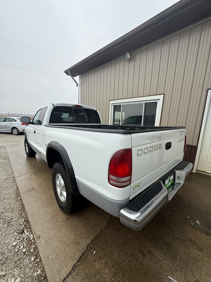 Dodge Dakota Club Cab 4WD 1997